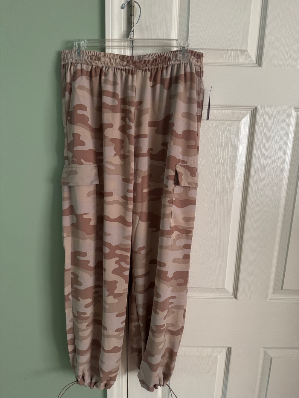 Neutral Camo Cargo Joggers - Beige & Taupe